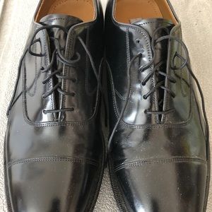 Men’s dress shoes
